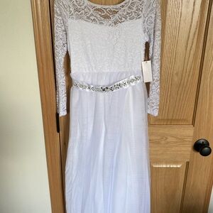 Girls’ Elegant White Lace Long Sleeve Dress / First Communion Dress